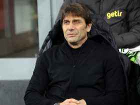 Antonio Conte drops new Italy return hint amid Tottenham contract standoff