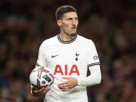 Atletico Madrid agree loan deal for Matt Doherty