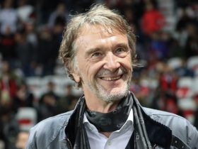 Sir Jim Ratcliffe confirms bid for Red Devils